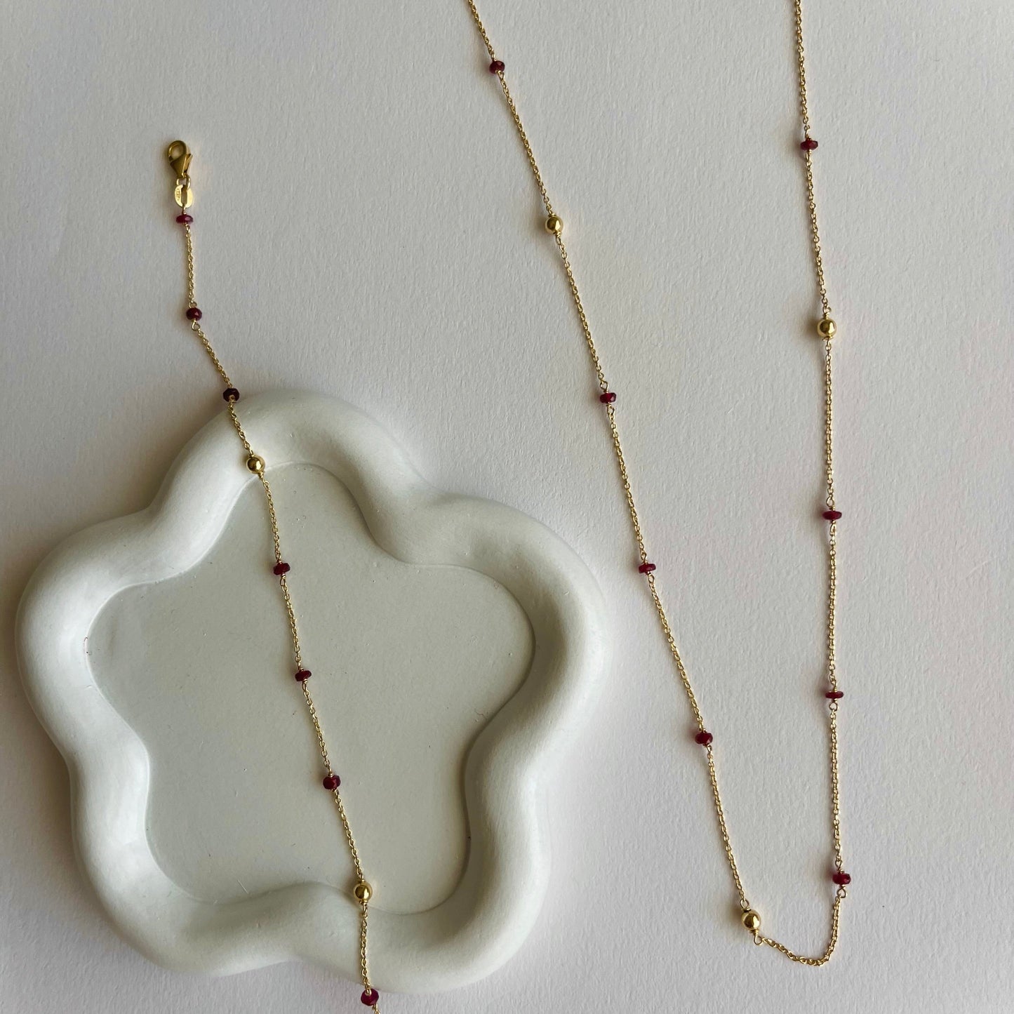 שרשרת "ספיר" בזהב צהוב 14 קראט עם אבן ספיר