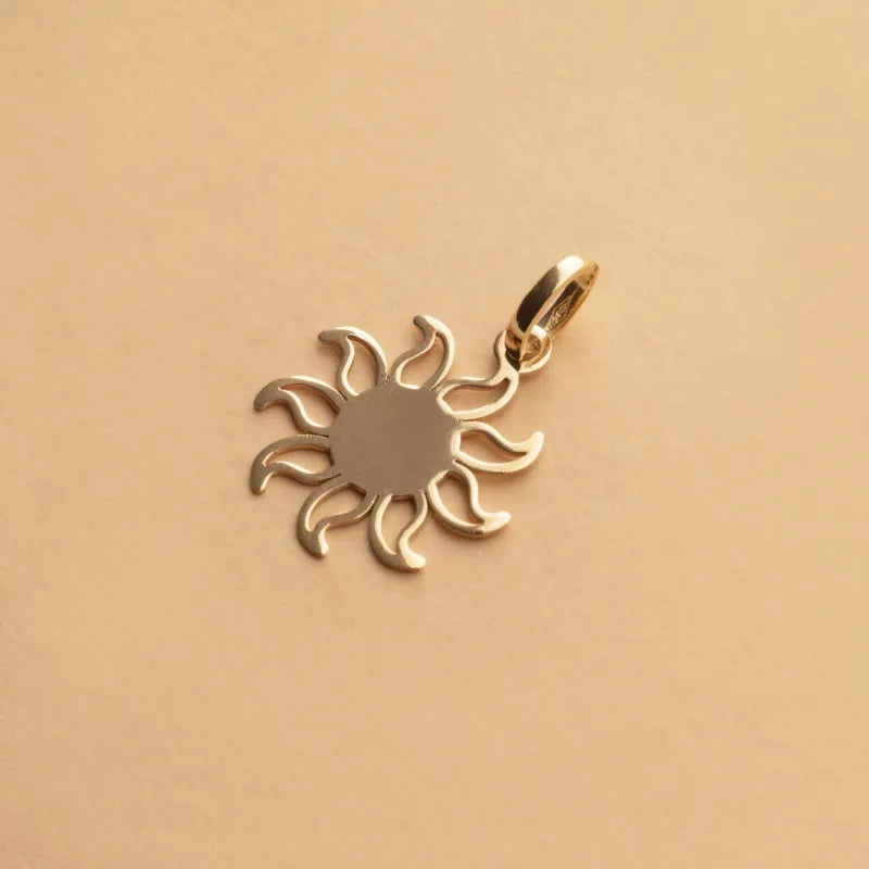 שרשרת זהב עם תליון "SUN".